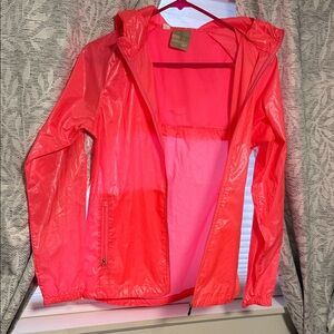 Saucony Women's Vibrant Pink Run Jacket